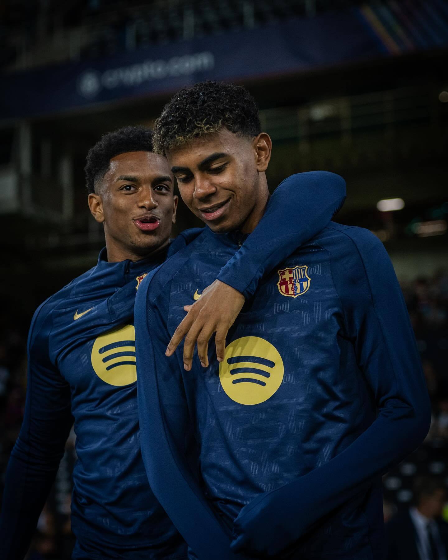 皇马绝杀荷兰，莱万状态火热