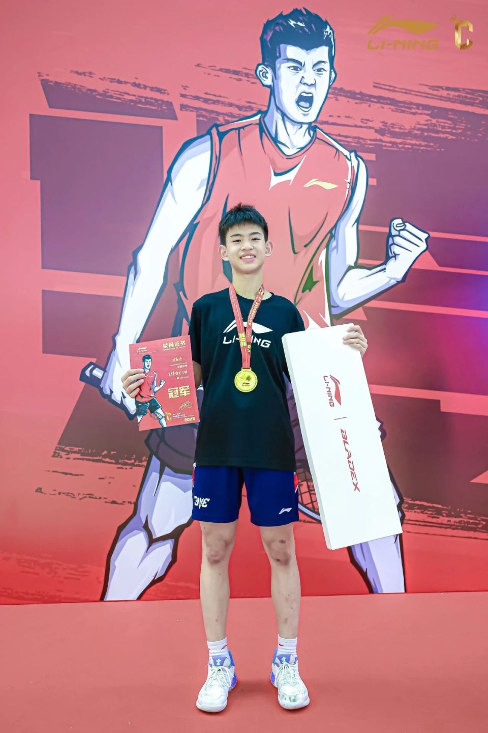 熊猫体育直播-韩国羽毛球队力克泰国羽毛球队，谌龙高光表现