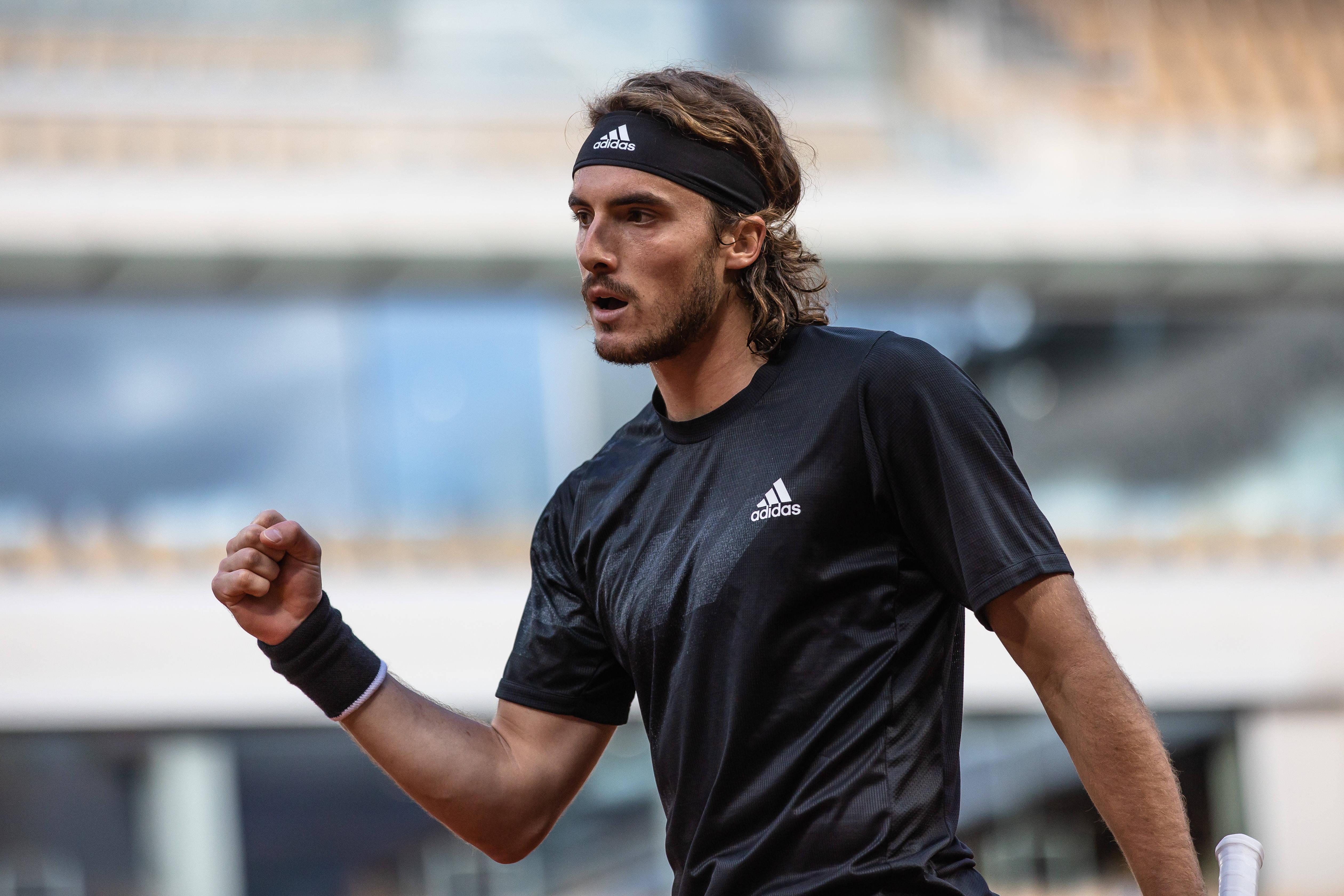 法网险胜拉沃尔杯，西西帕斯高光表现