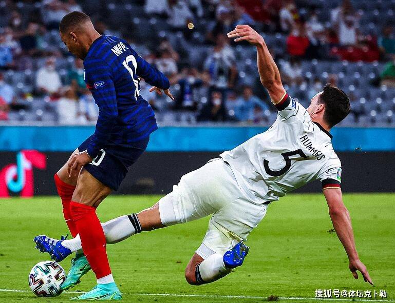 法国完胜英格兰，基米希带队取胜