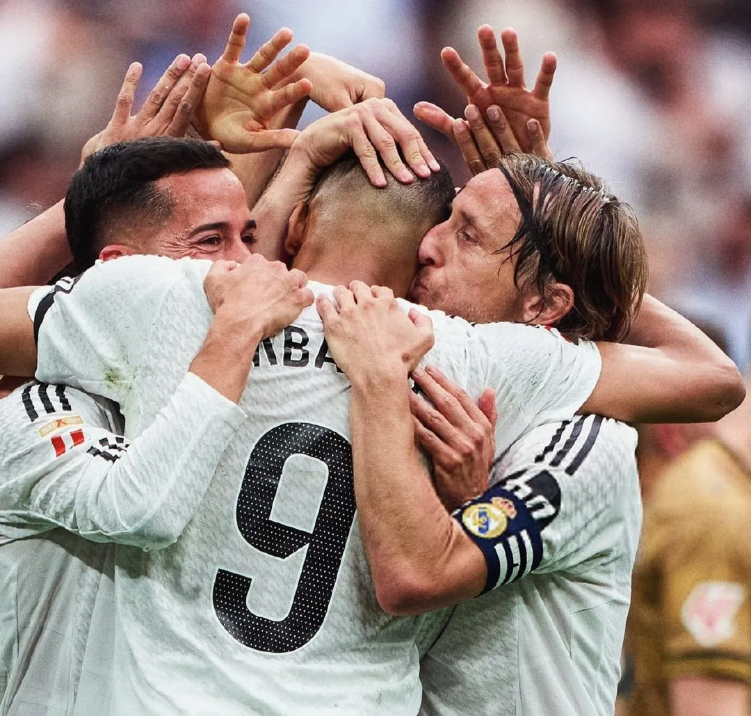 阿森纳轻取AC米兰，莫德里奇扛起全队