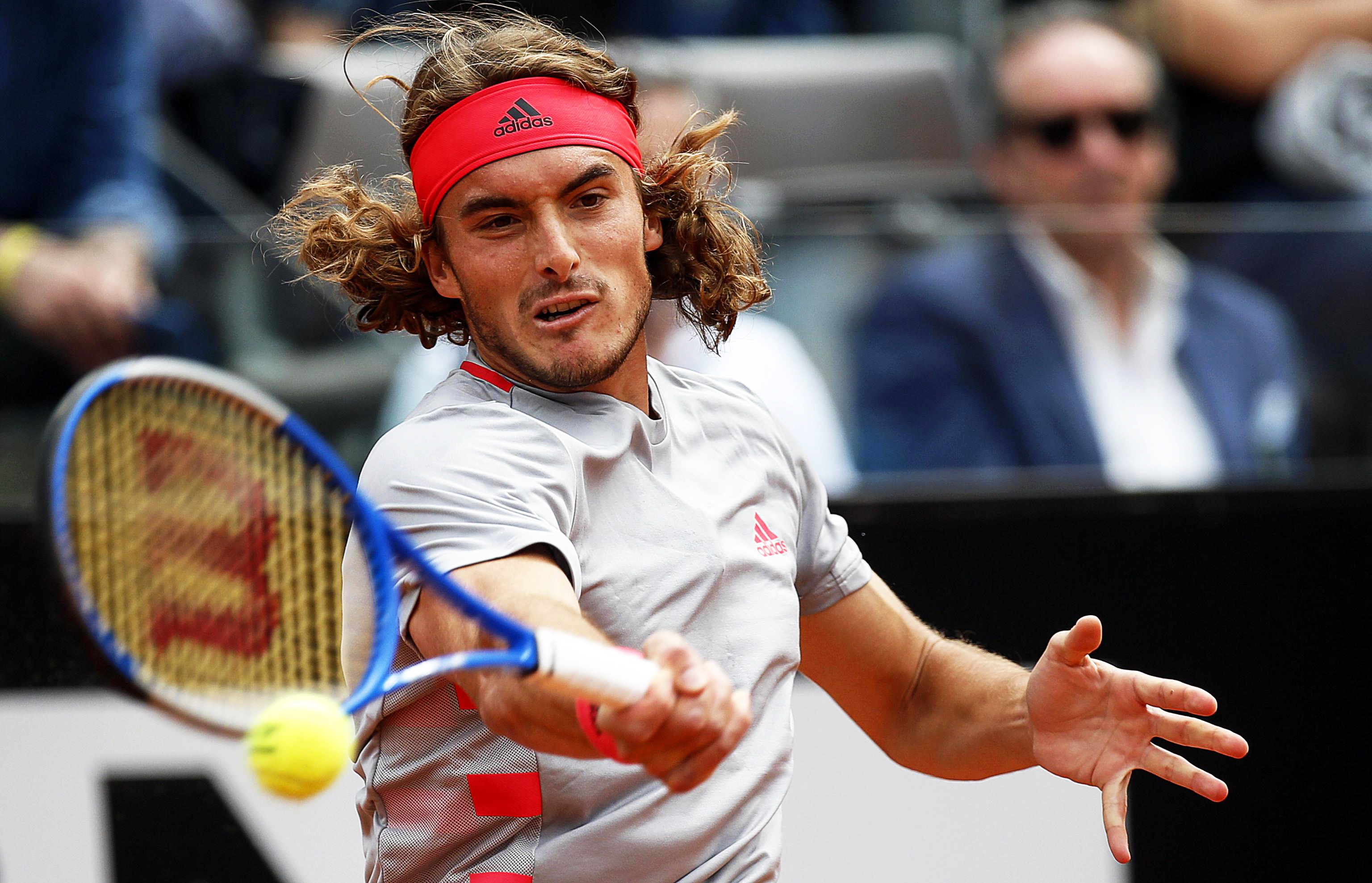 意大利网球队轻取西班牙网球队，西西帕斯关键制胜