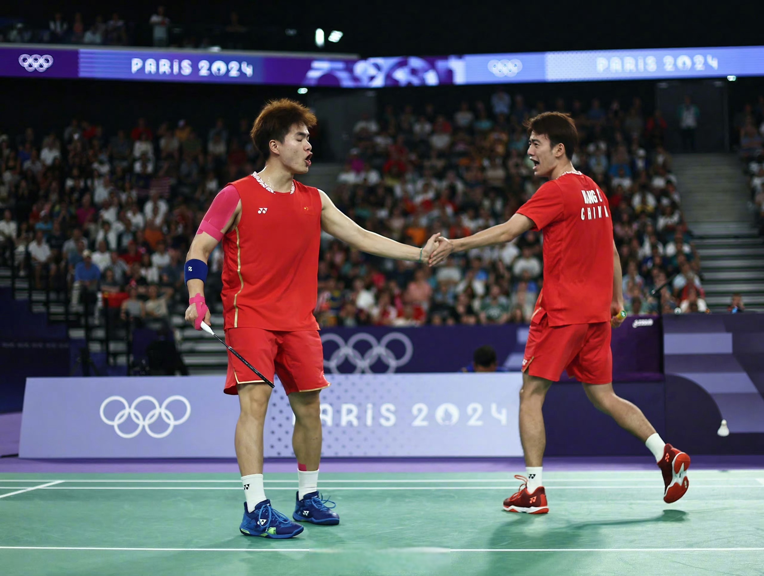 中国羽毛球队逆转印度羽毛球队，谌龙一己之力扛起全队