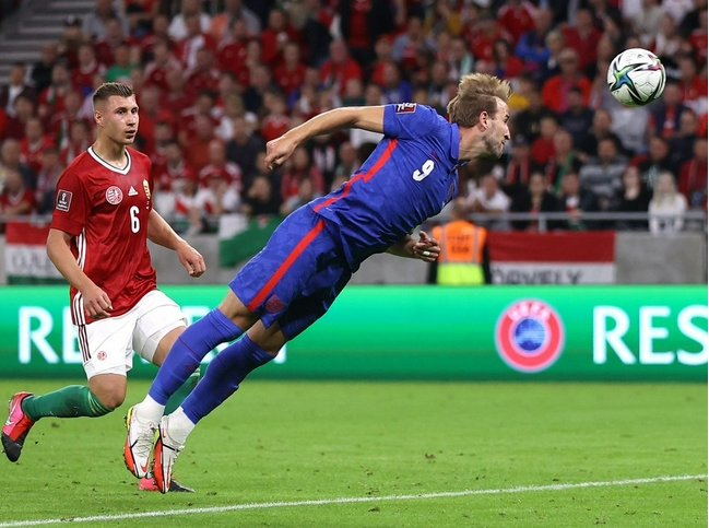 英格兰队轻取中国队，波尔惊艳四座