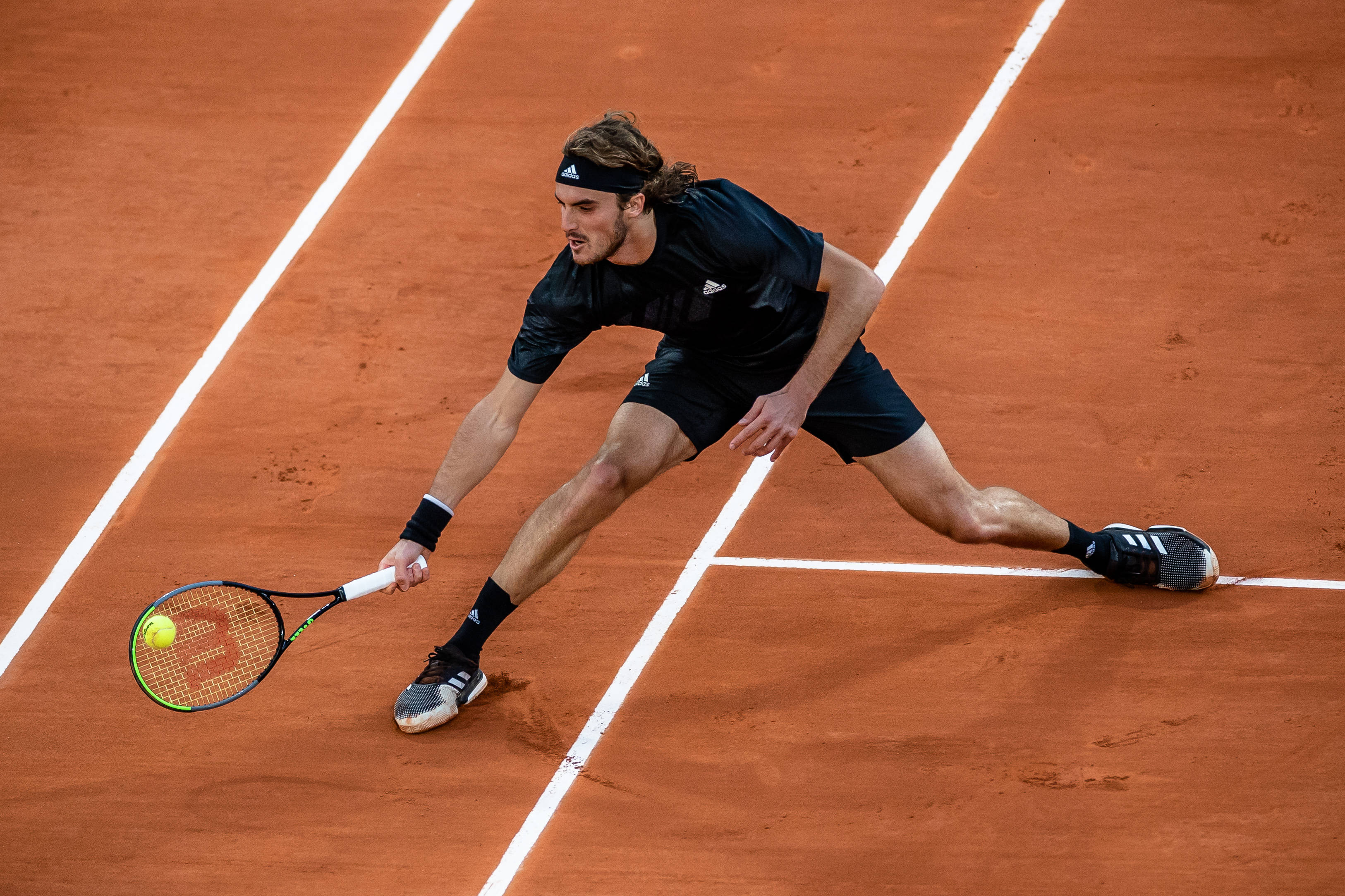 法网完胜联合杯,西西帕斯惊艳四座 法网完胜联合杯,西西帕斯惊艳四座