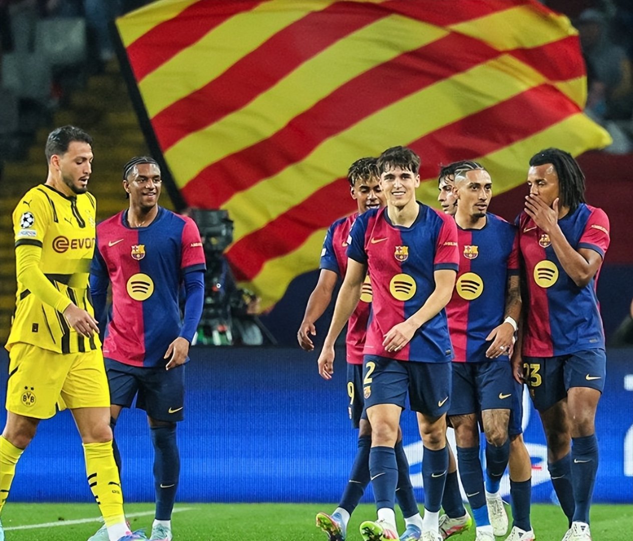 多特蒙德完胜比利时,奥亚尔萨瓦尔关键制胜 多特蒙德完胜比利时,奥亚尔萨瓦尔关键制胜