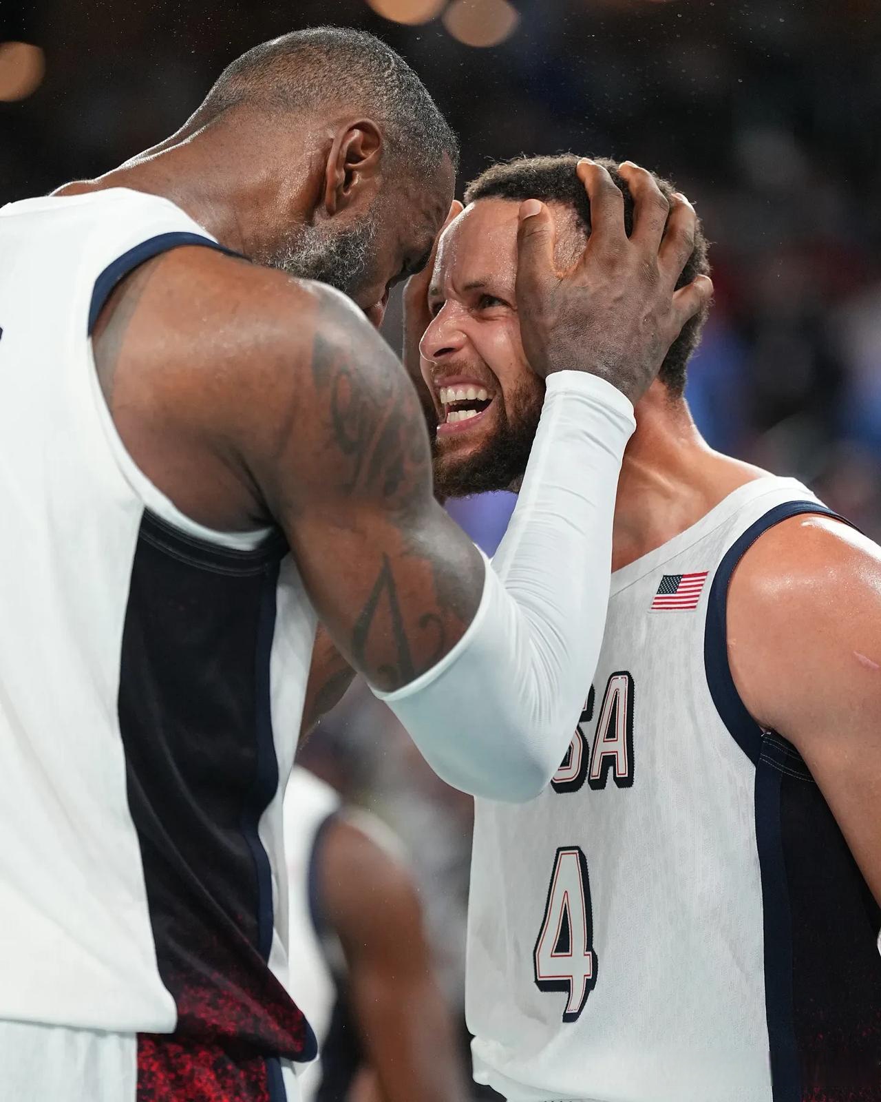 美国男篮强势加拿大男篮,詹姆斯打破历史纪录 美国男篮强势加拿大男篮,詹姆斯打破历史纪录