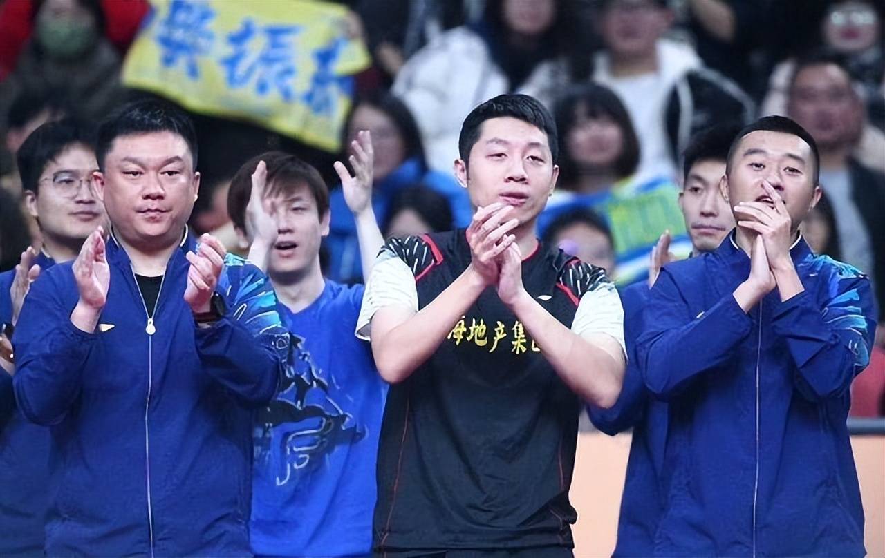 中国乒乓球队险胜奥地利乒乓球队，许昕制霸全场